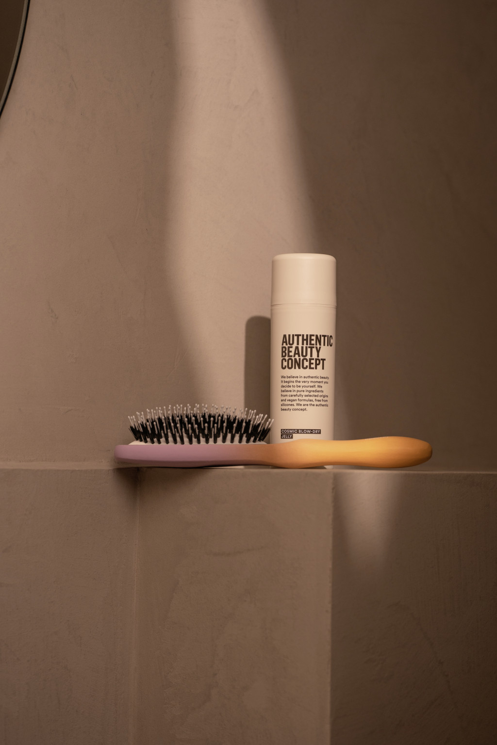 Authentic Beauty Concept Vegán hajkefe Sunset 2025